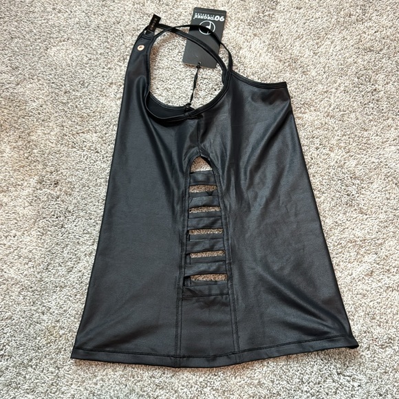 90 Degree by Reflex sexy cut out work out top - Picture 6 of 9